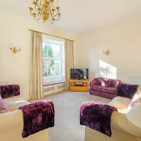 Holiday home 1 Borrans Park House